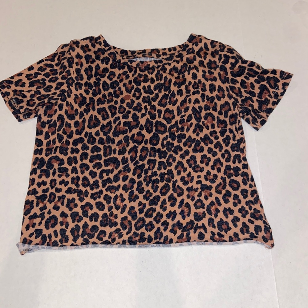 Art Class Cropped Boxy Leopard Cheetah Print Tshirt Girls size 7/8.